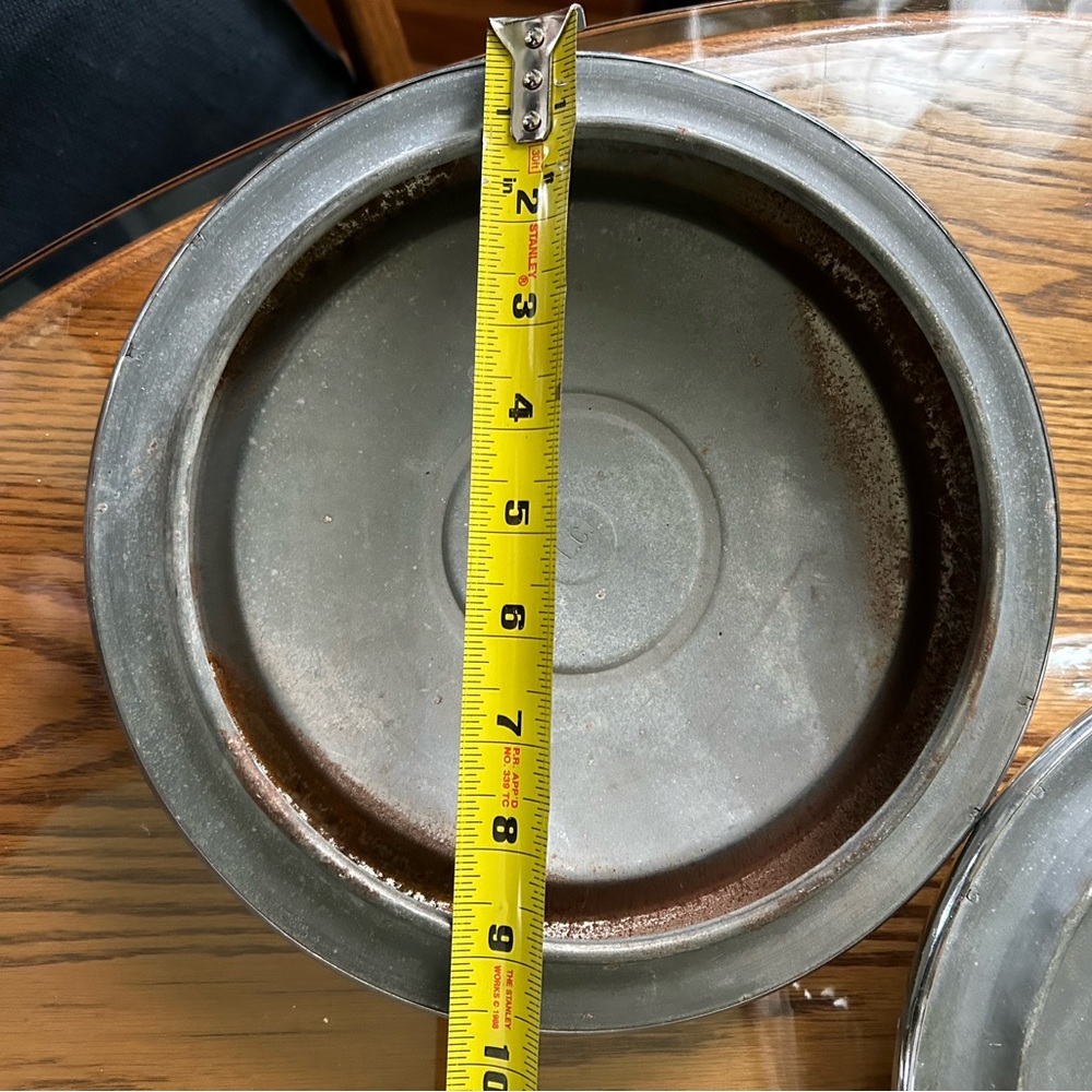 1958 Oldsmobile “dog dish” hub caps - Picture 3 of 4